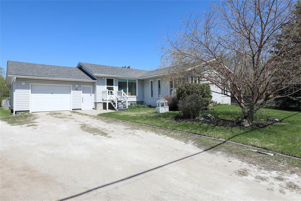 Property Photo:  55 Centrale Avenue South  MB R5H 1G8 