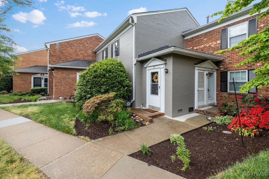 Property Photo: 27 Red Fox Lane VA 23228