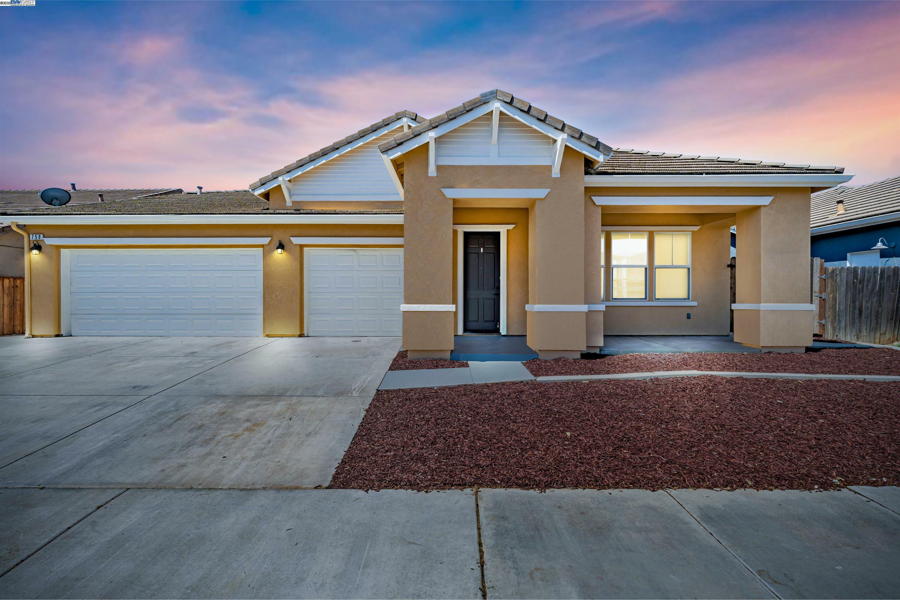 Property Photo: 759 Hagerman Peak Dr CA 95360