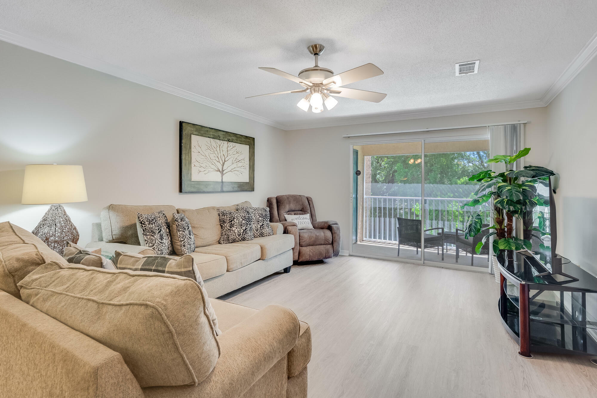 Property Photo: 4274 Calinda Lane 225 FL 32578