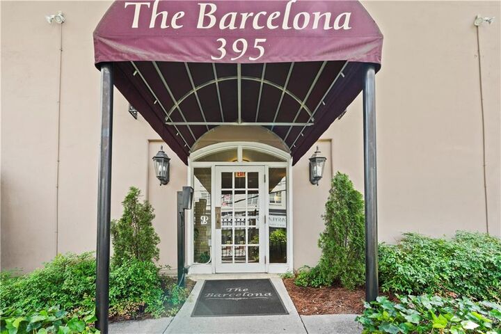 Property Photo:  395 Pharr Road NE 103  GA 30305 