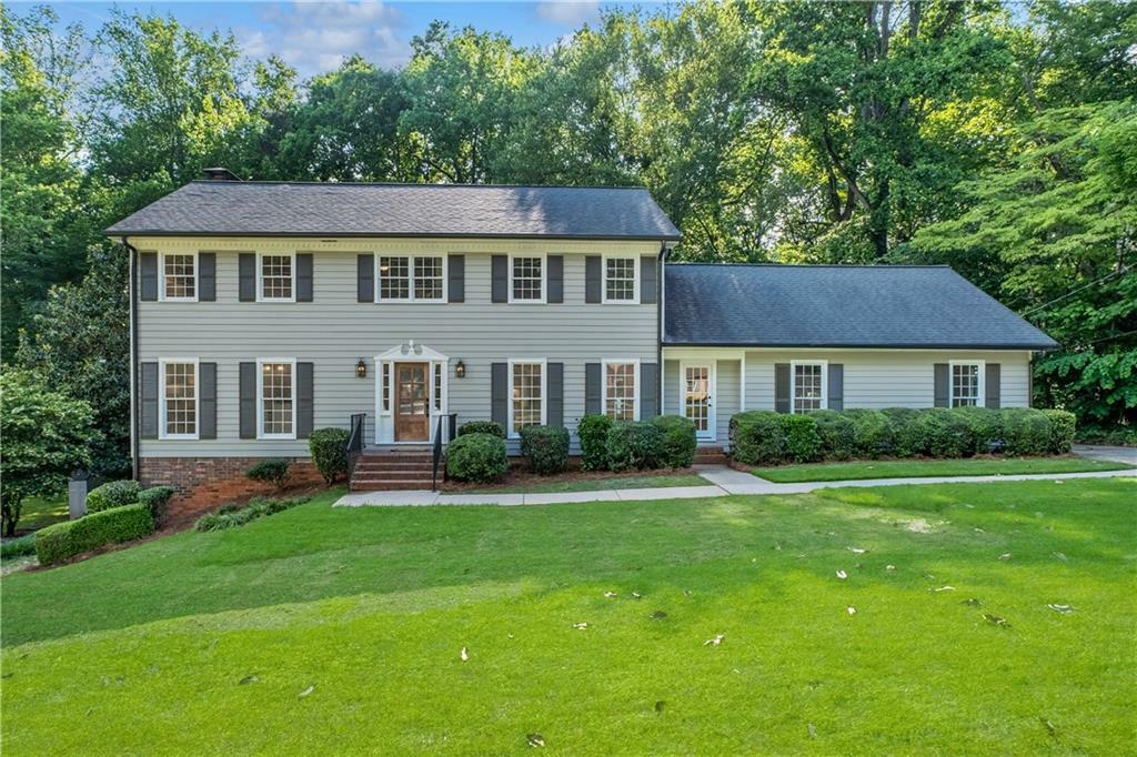 Property Photo: 5143 Meadowlake Lane GA 30338
