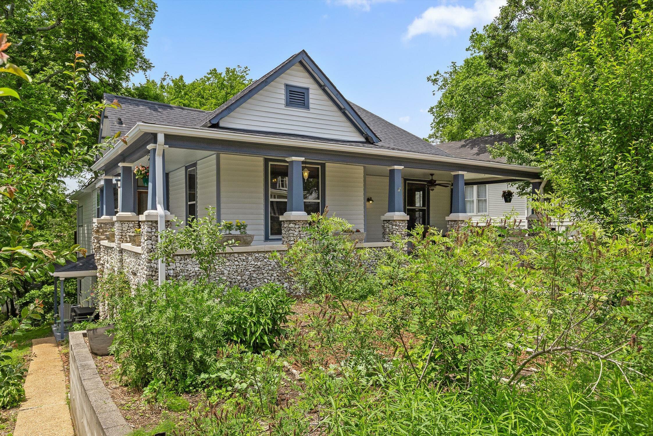 Property Photo:  810 Mississippi Avenue  TN 37405 