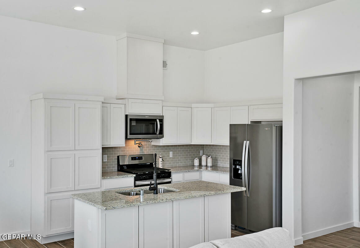 Property Photo: 12849 Middlesbrough Avenue TX 79928