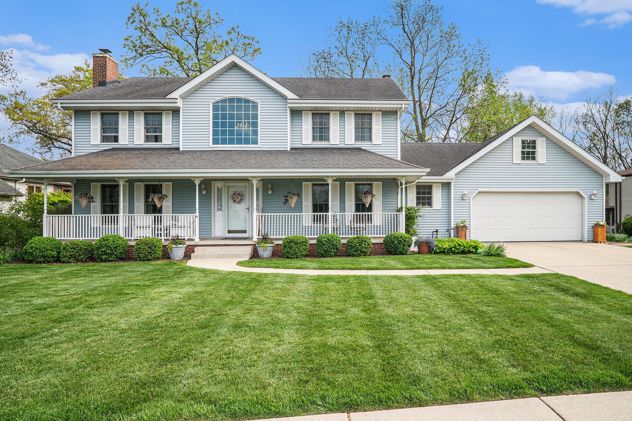 Property Photo: 5211 W 75th Avenue IN 46375