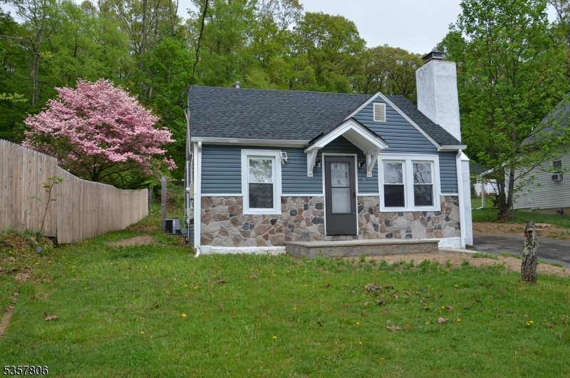 Property Photo: 5 Fairview Ave NJ 07803