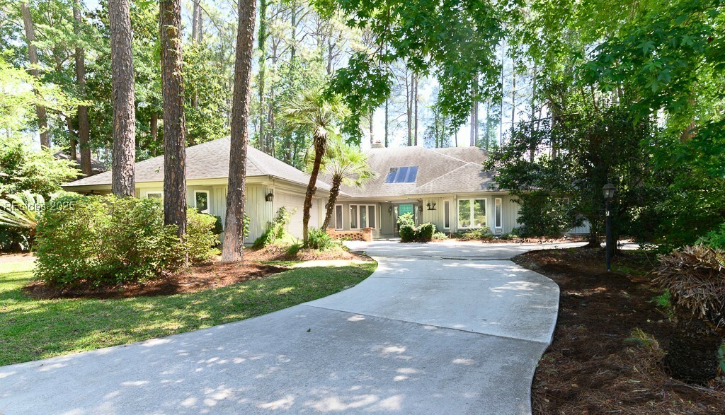 7 Whispering Pines Court  Hilton Head Island SC 29926 photo