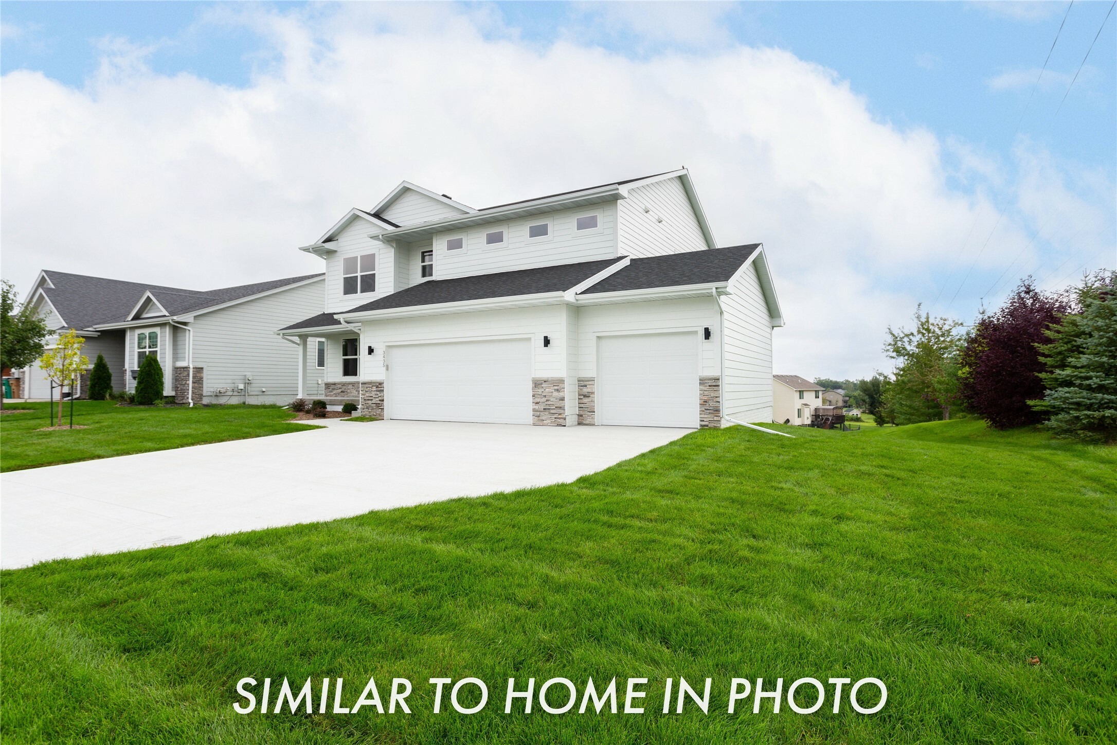 Property Photo: 213 Timberview Circle IA 50219