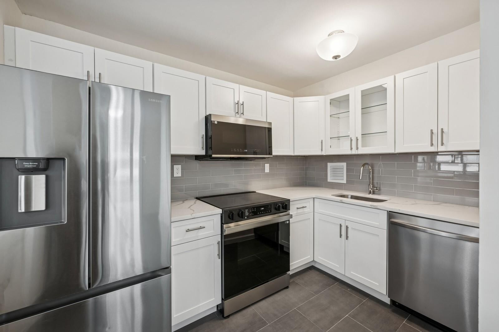 Property Photo: 162-30 Powells Cove Blvd Boulevard 6C NY 11357