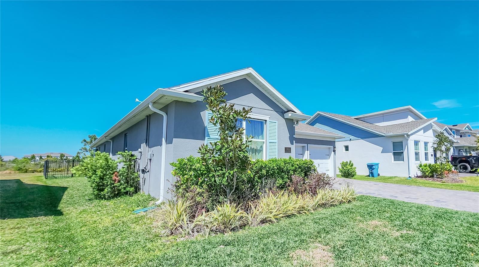 Property Photo: 18851 Rawson Street FL 32827