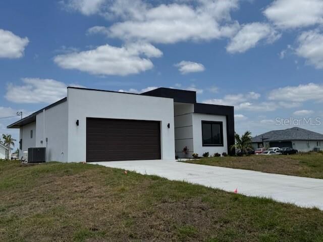 Property Photo: 101 NW 10th Terrace FL 33993