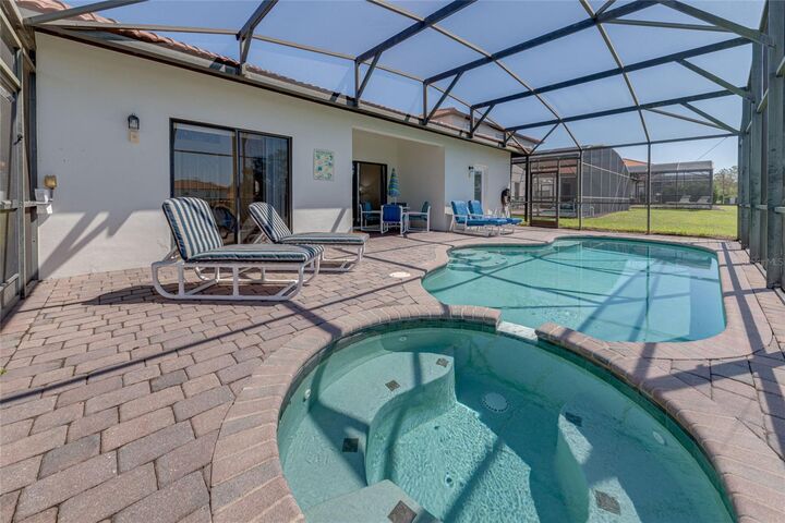 Property Photo: 446 Summer Place Loop FL 34714