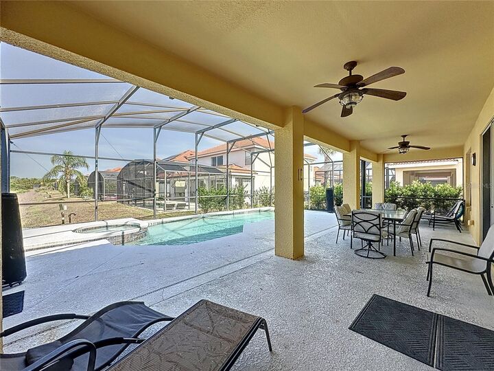 Property Photo: 219 Rosso Drive FL 33837