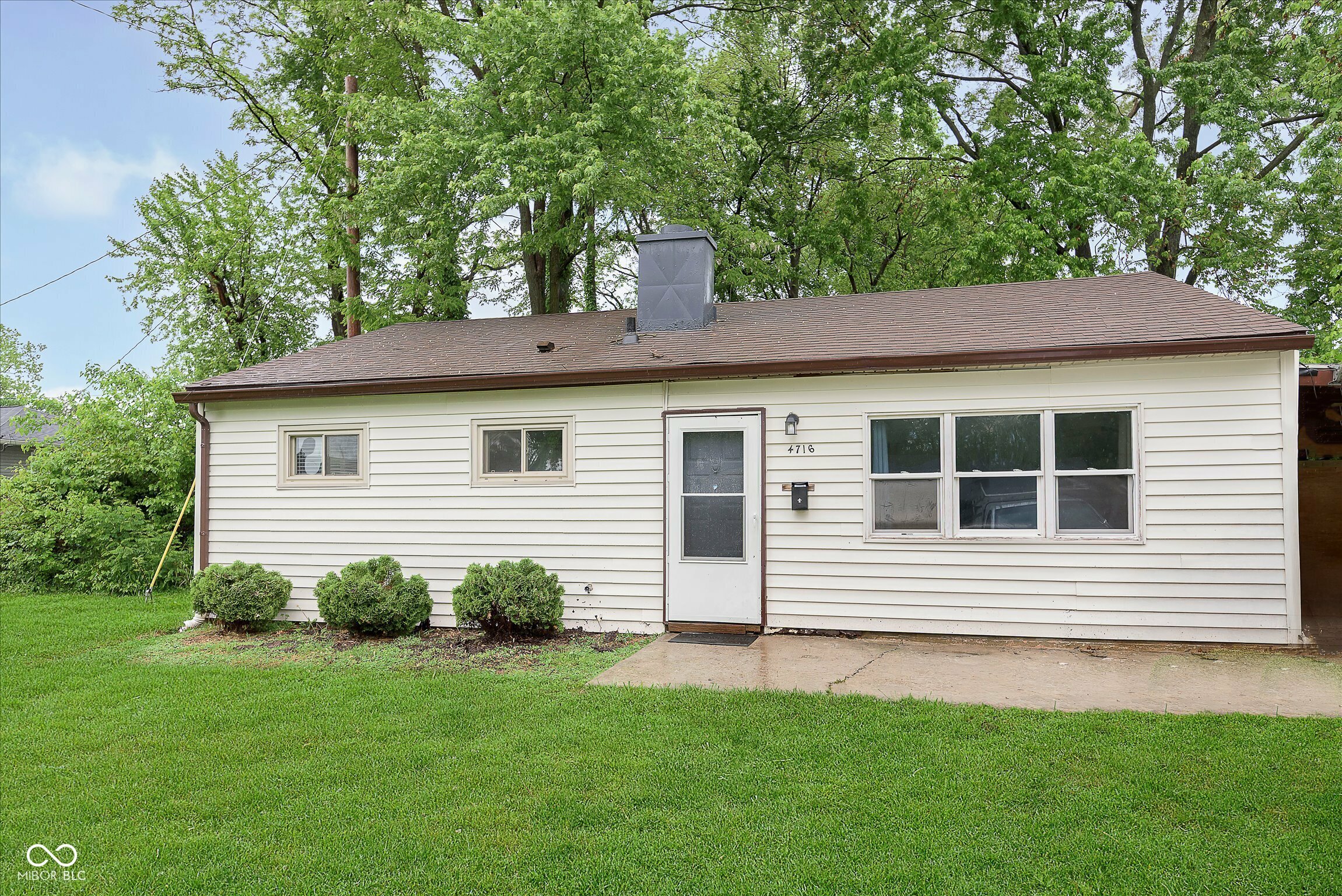 Property Photo: 4716 E 33rd Street IN 46218