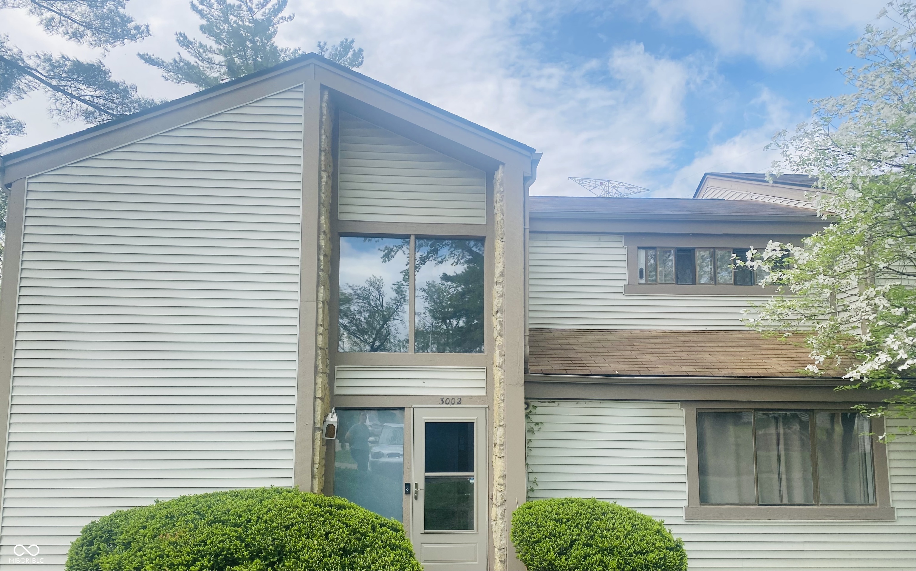 Property Photo: 3002 Horse Hill W Drive IN 46214