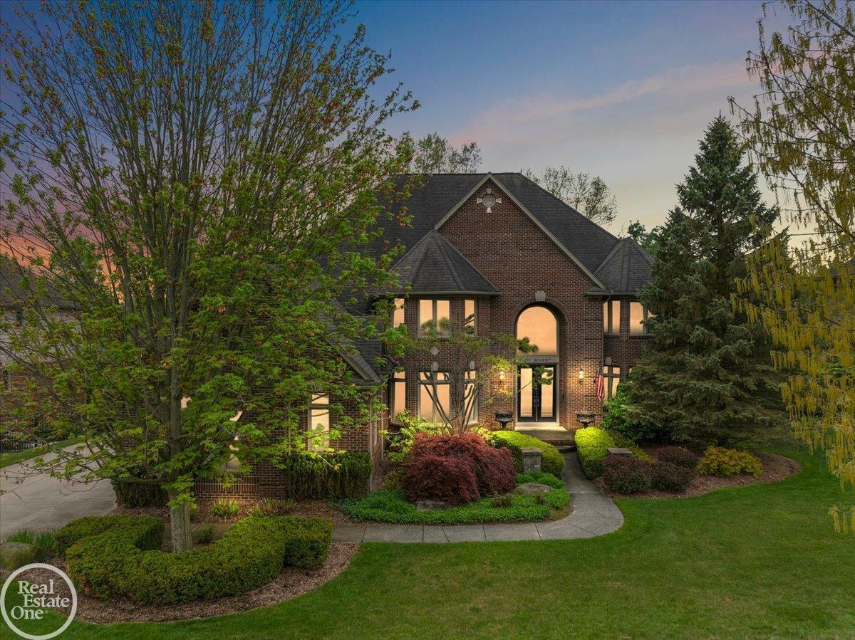 877 Quarry Drive  Rochester Hills MI 48306-3584 photo