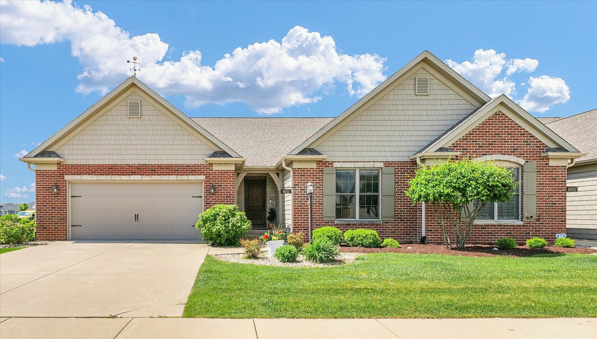 1601 Congressional Way  Champaign IL 61822 photo