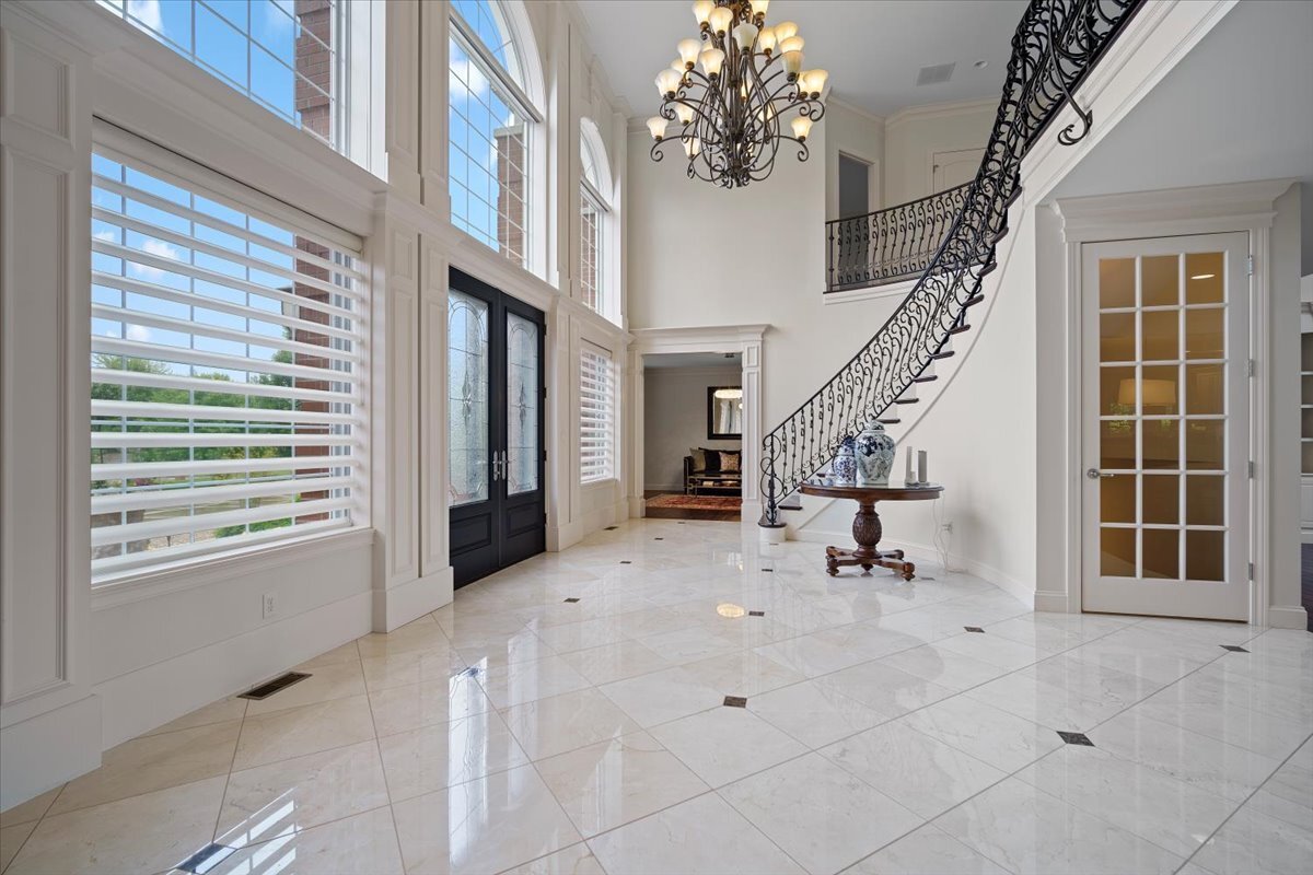 Property Photo: 12 Worthington Court IL 61704