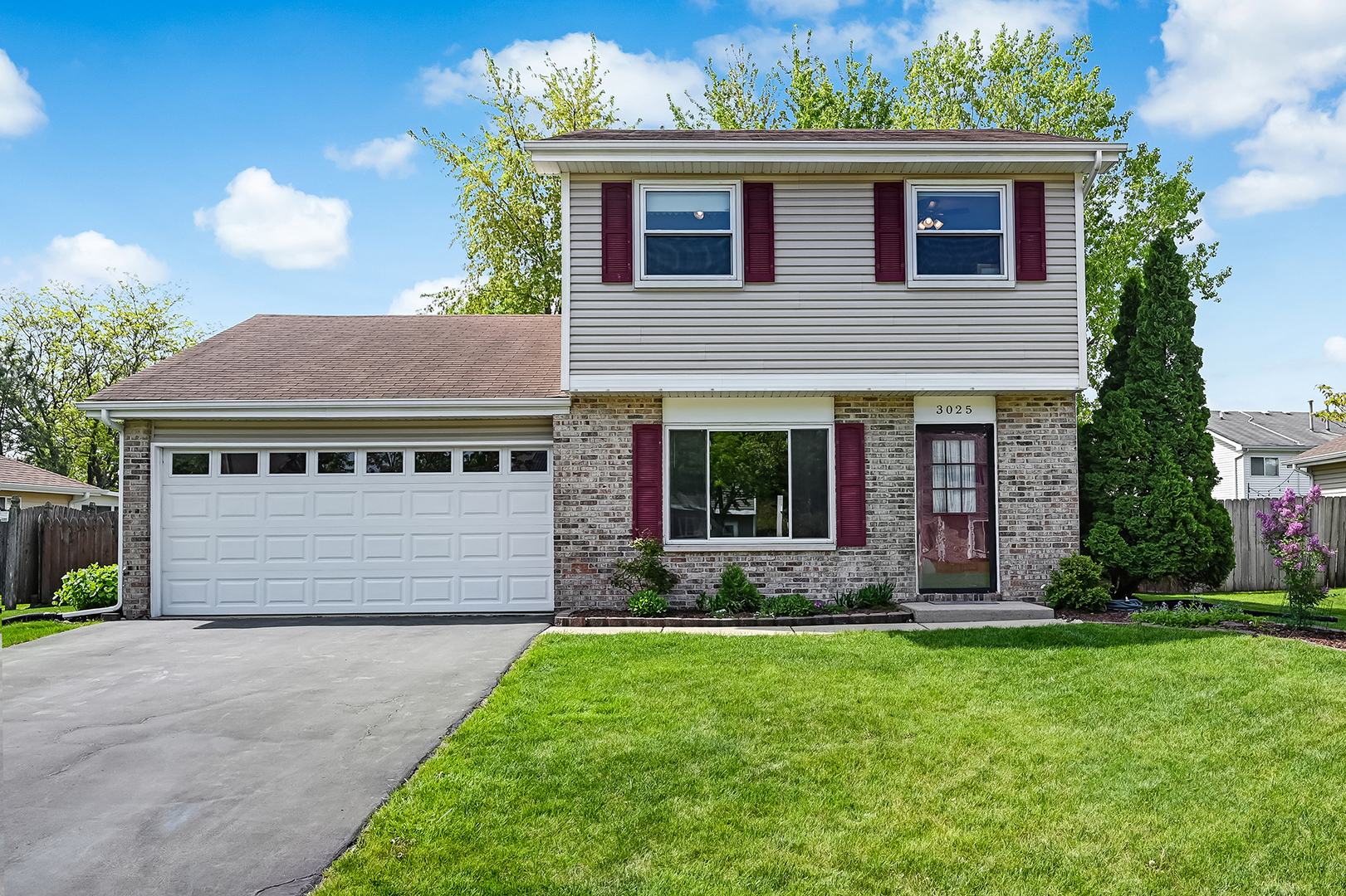 Property Photo: 3025 Diane Drive IL 60504