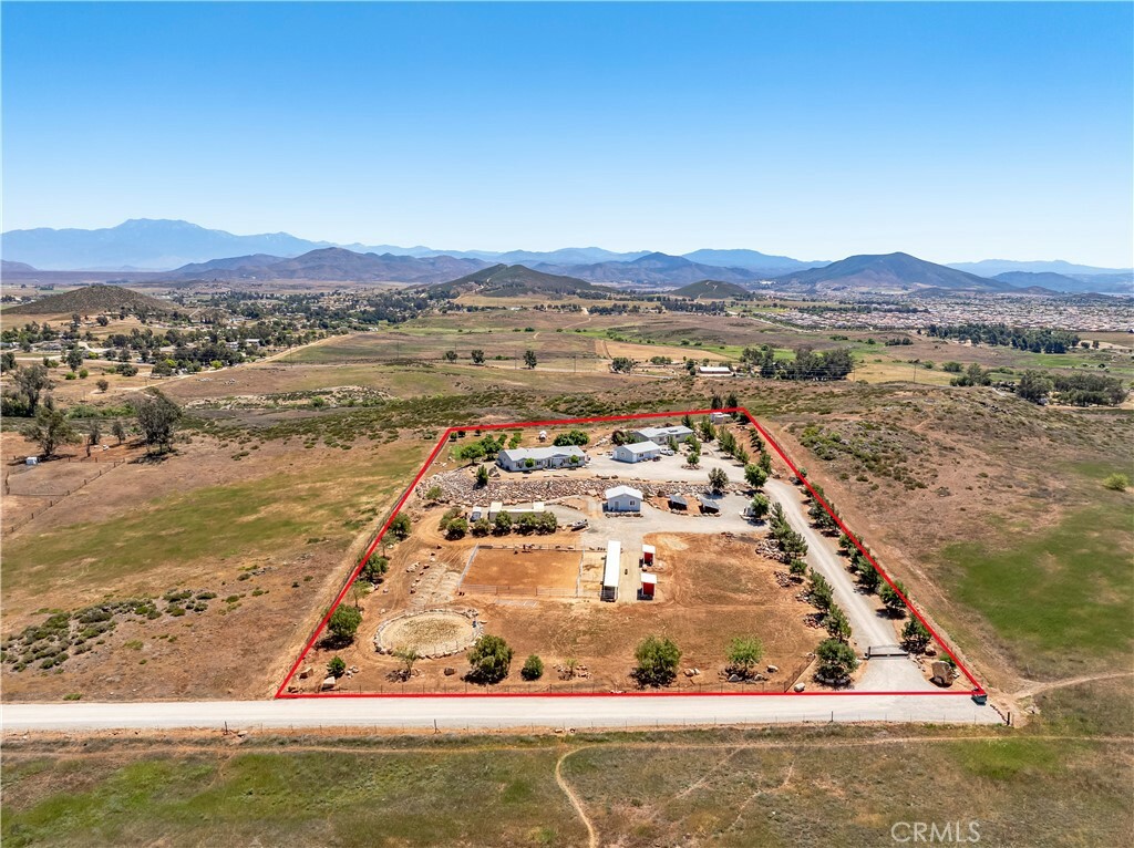 Property Photo: 33680 Lindenberger Road CA 92584