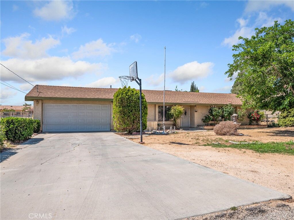 Property Photo: 17949 Catalpa Street CA 92345