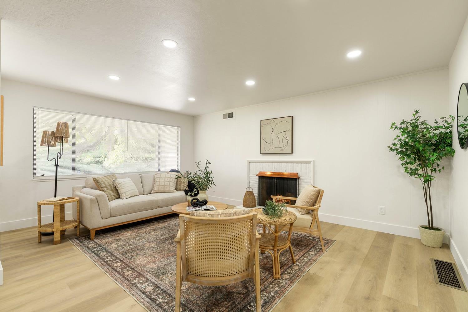 Property Photo: 6612 13th Street CA 95831