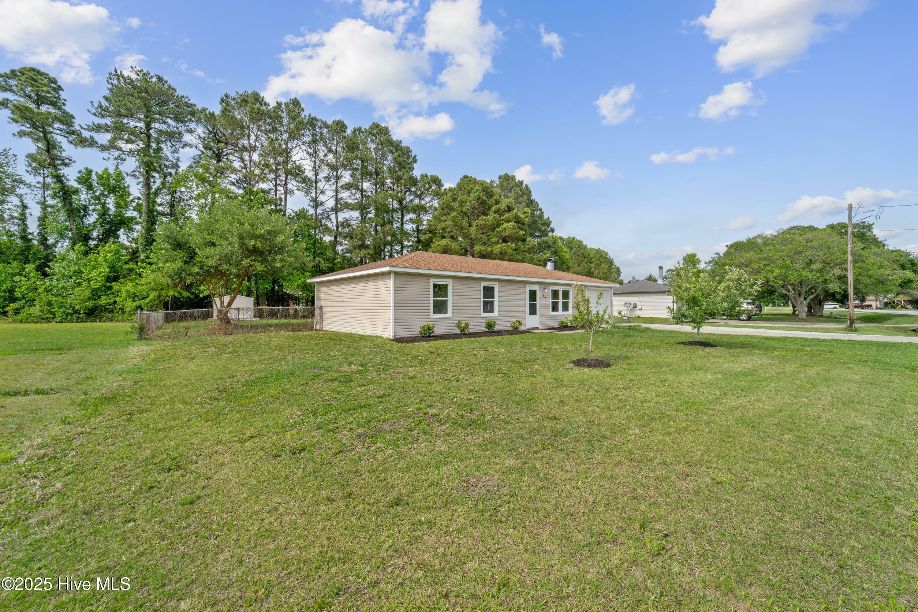 Property Photo: 109 Shipman Road NC 28532