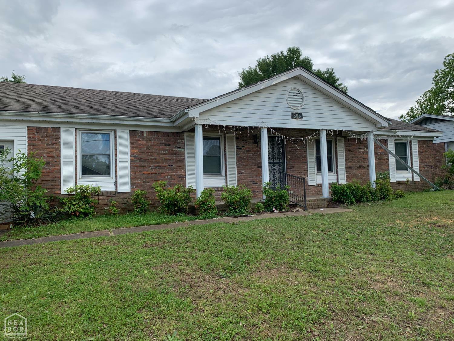 Property Photo: 805 Southwest Drive AR 72401