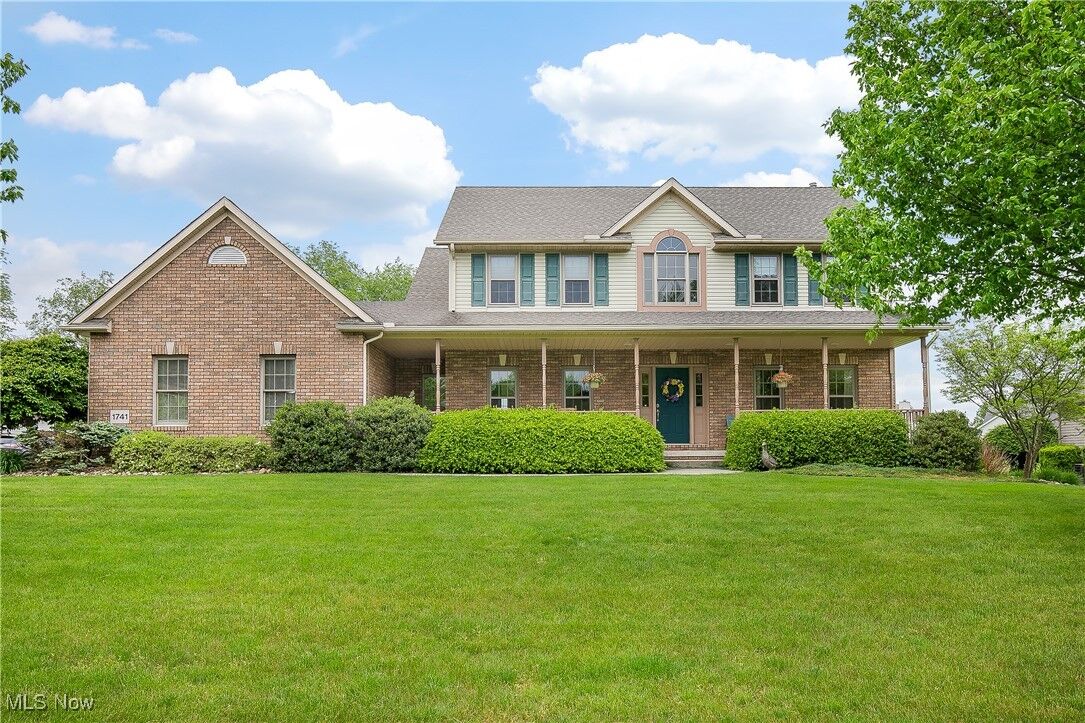 Property Photo: 1741 Sedwick Avenue NW OH 44646
