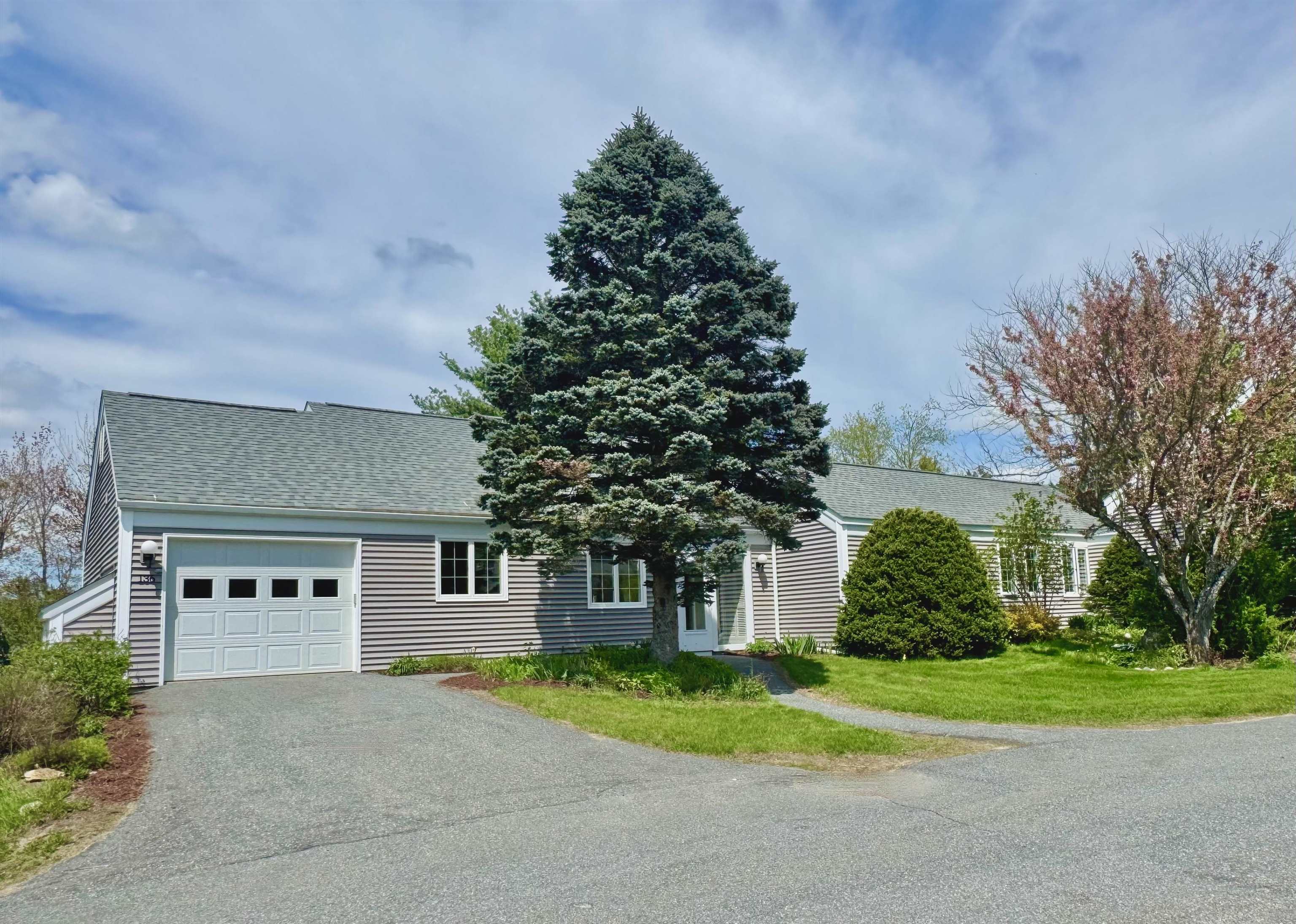 Property Photo: 136 Hilltop Place NH 03257