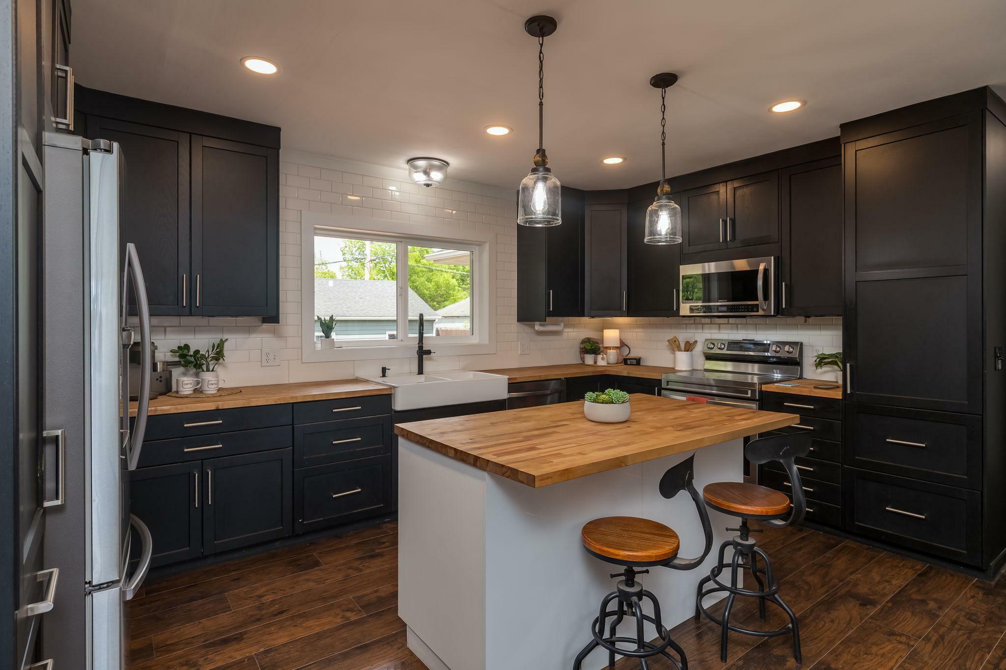 Property Photo: 615 Vine Street WI 54016