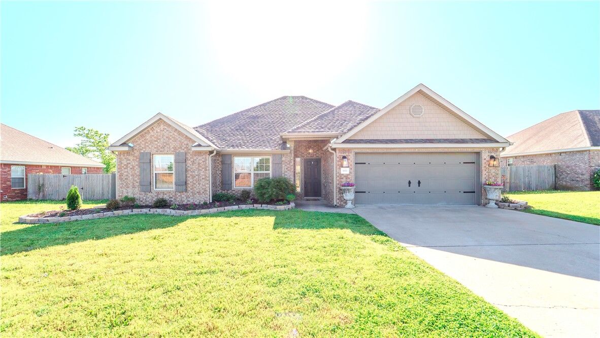 Property Photo:  1803 SW Candlewood Street  AR 72713 