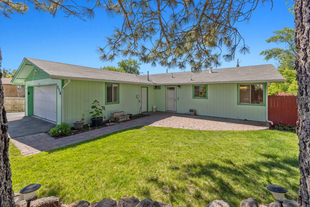 Property Photo: 536 Delta Street OR 97601
