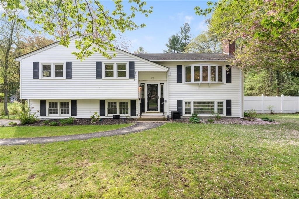 52 Sleigh Rd  Chelmsford MA 01824 photo