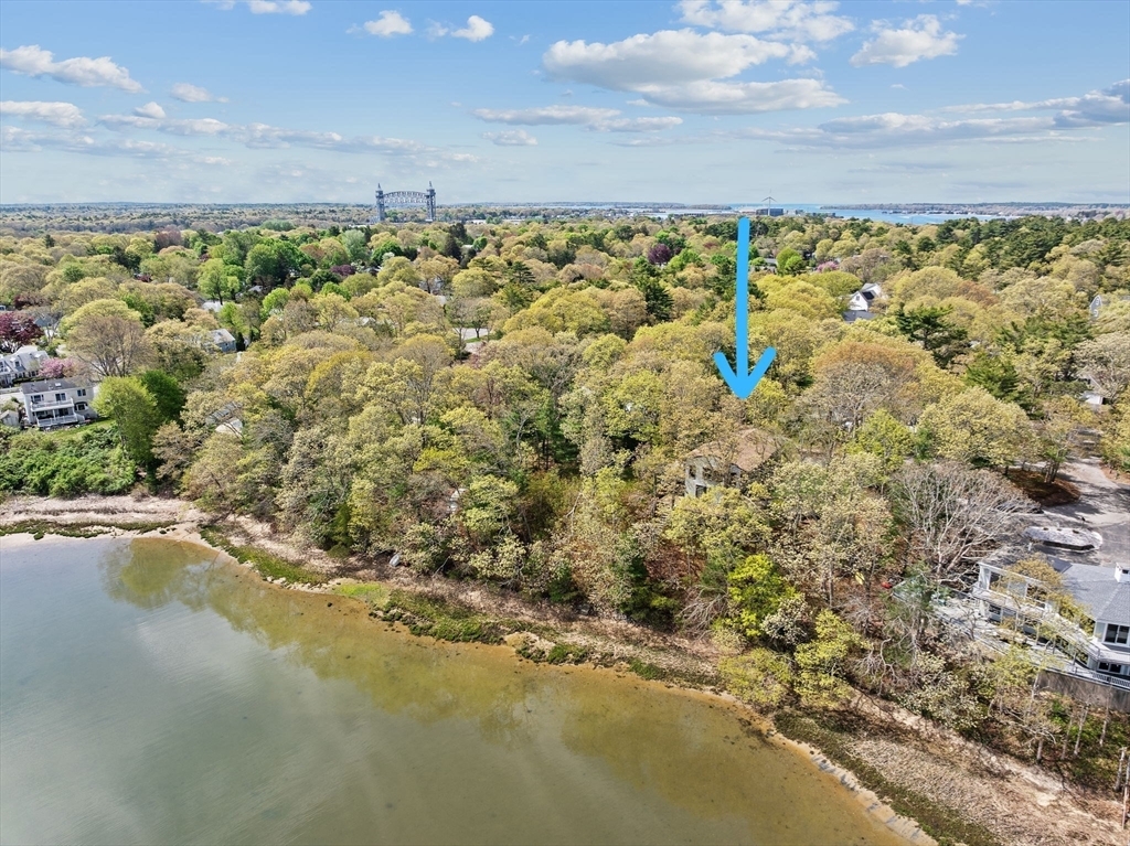 Property Photo: 10 Quamhassett Road MA 02532
