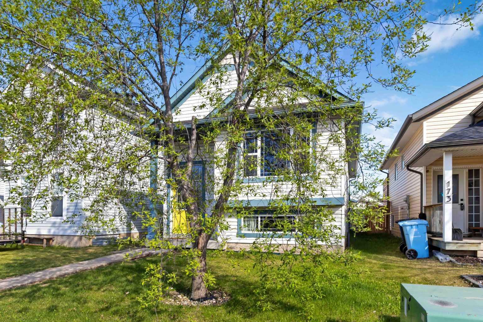 Property Photo: 169 St. Laurent Way AB T9K 2K2