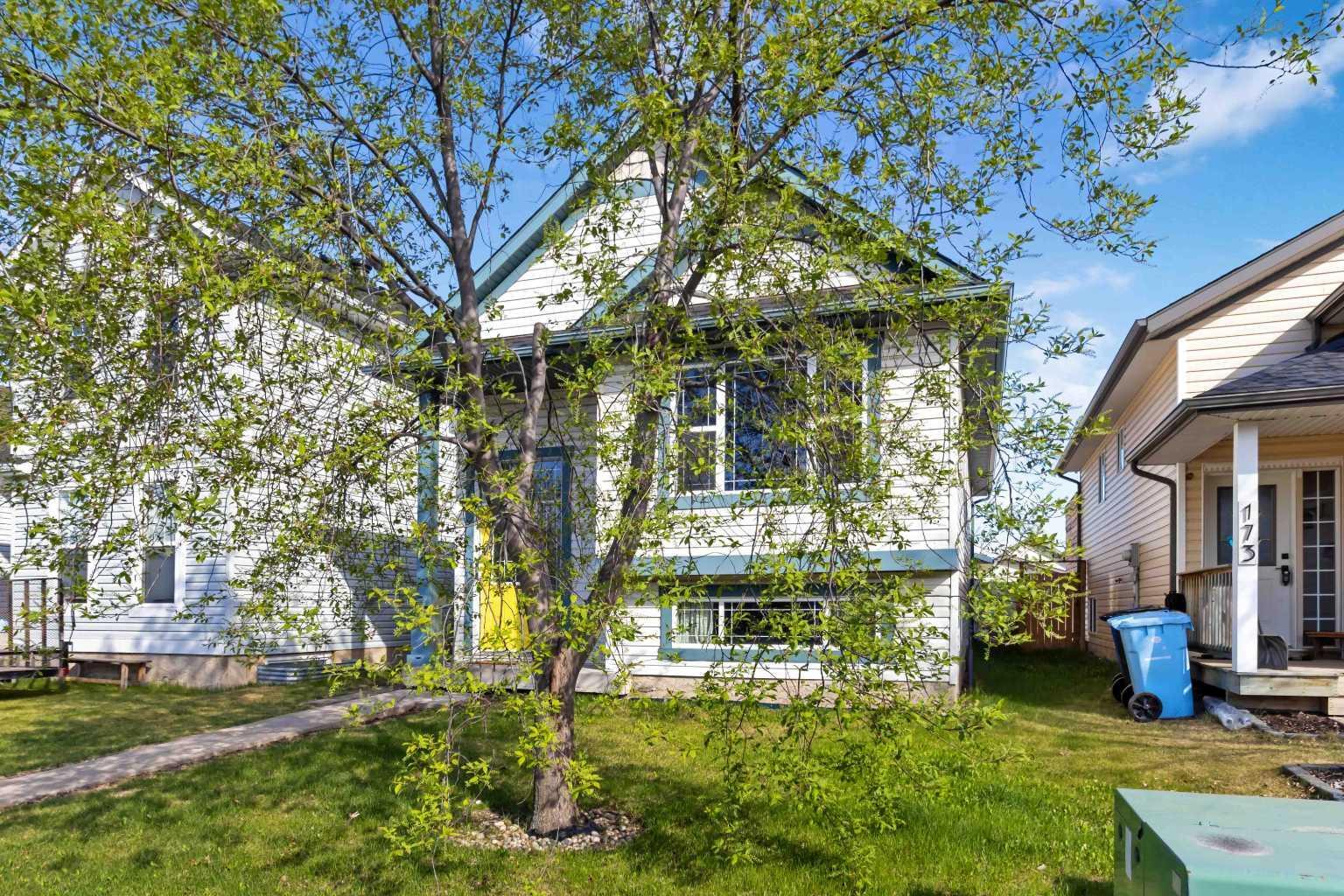 Property Photo: 169 St. Laurent Way AB T9K 2K2
