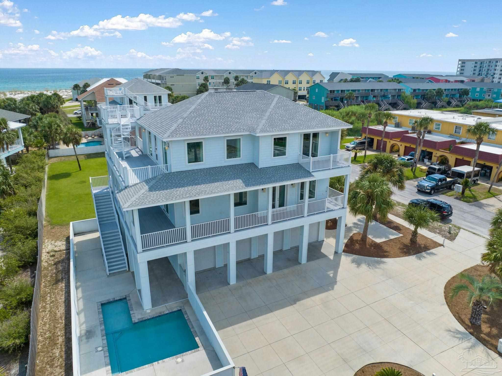 Property Photo: 1 Calle Traviesa FL 32561