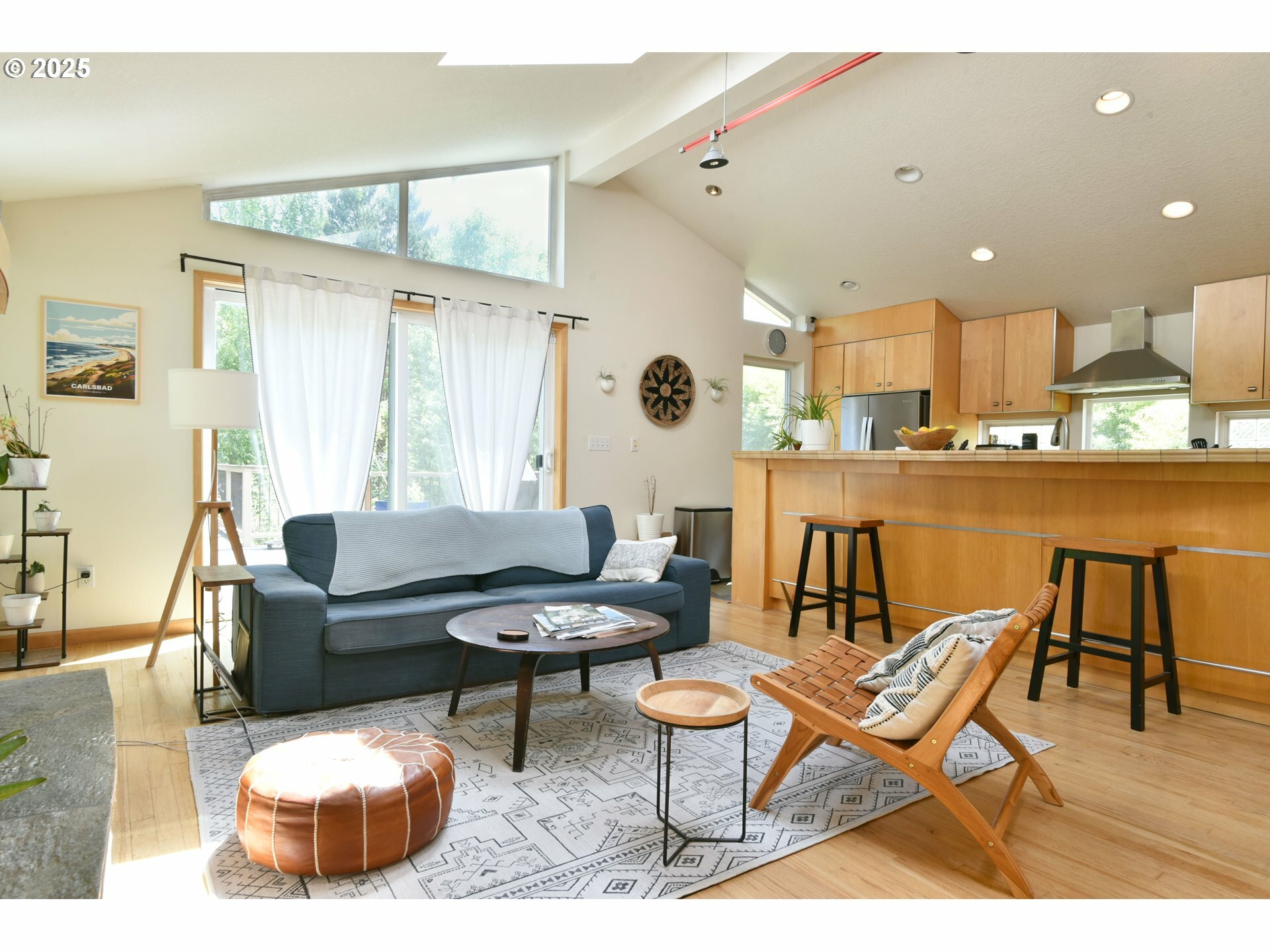 Property Photo: 8302 SW 65th Ave OR 97219