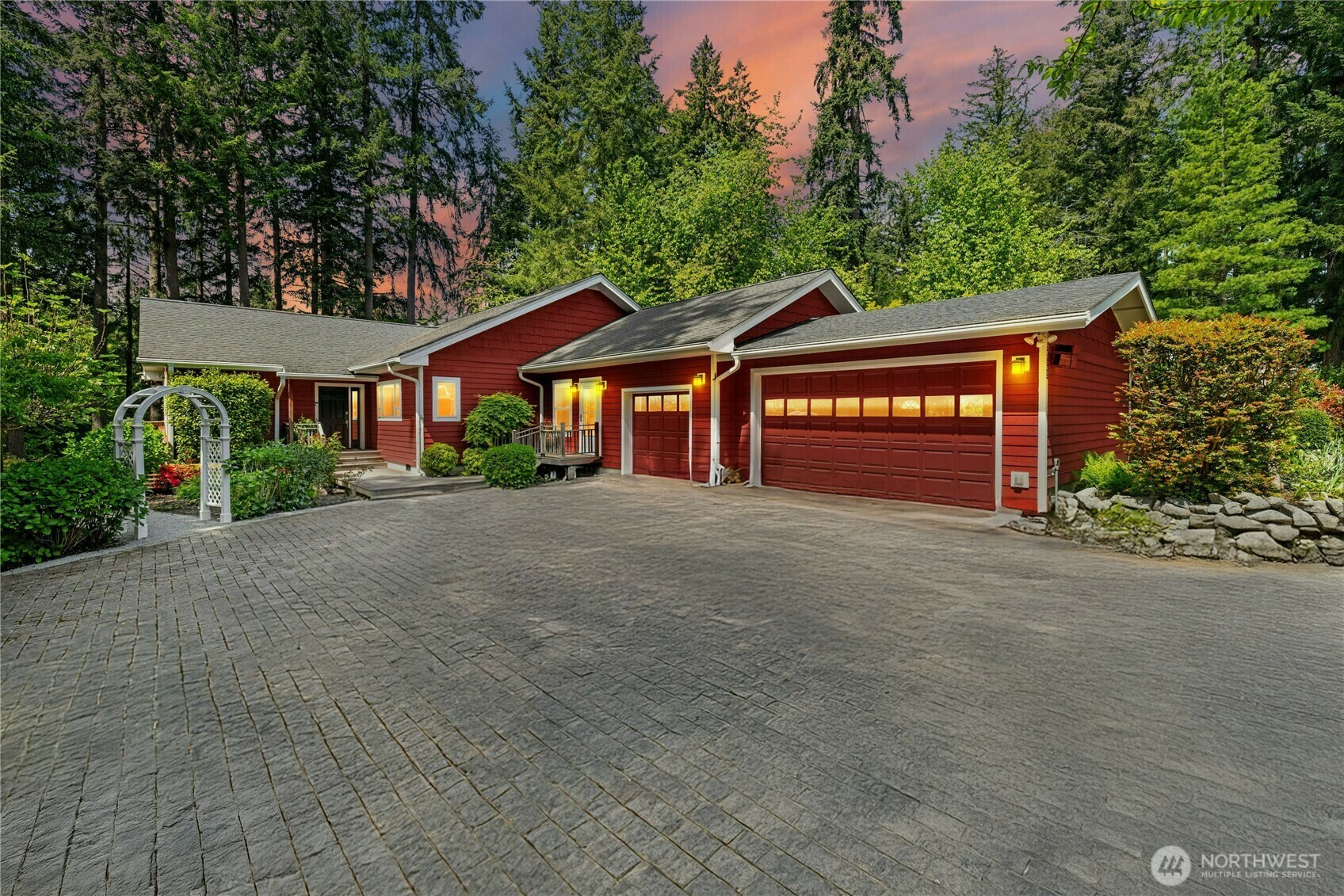 13835  Manzanita Road NE  Bainbridge Island WA 98110 photo
