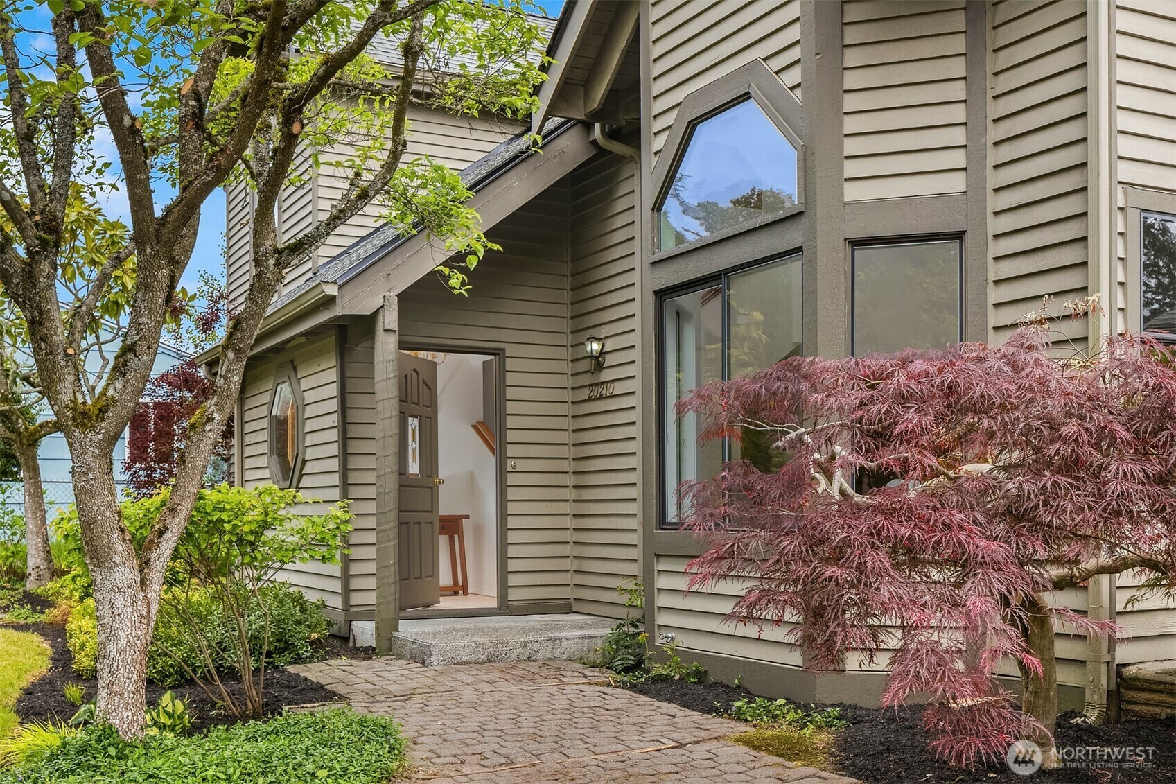 Property Photo: 20210 Greenwood Avenue N WA 98133