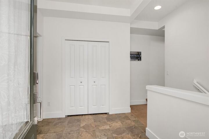 Property Photo:  211  26th Avenue E A  WA 98112 