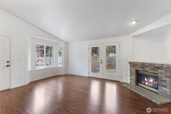 Property Photo: 12801 95th Avenue Ct E WA 98373