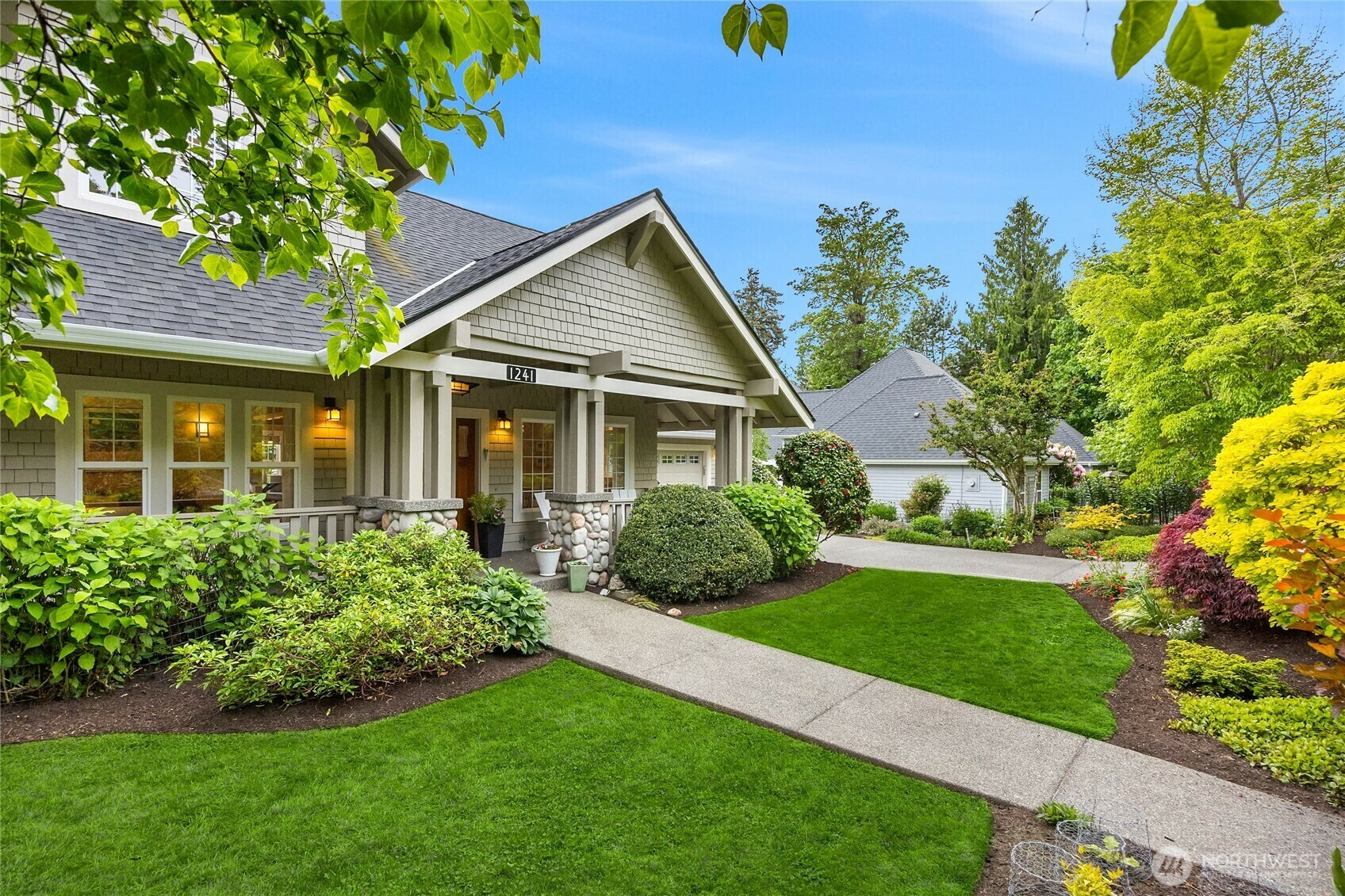 Property Photo: 1241 Cherry Avenue NE WA 98110