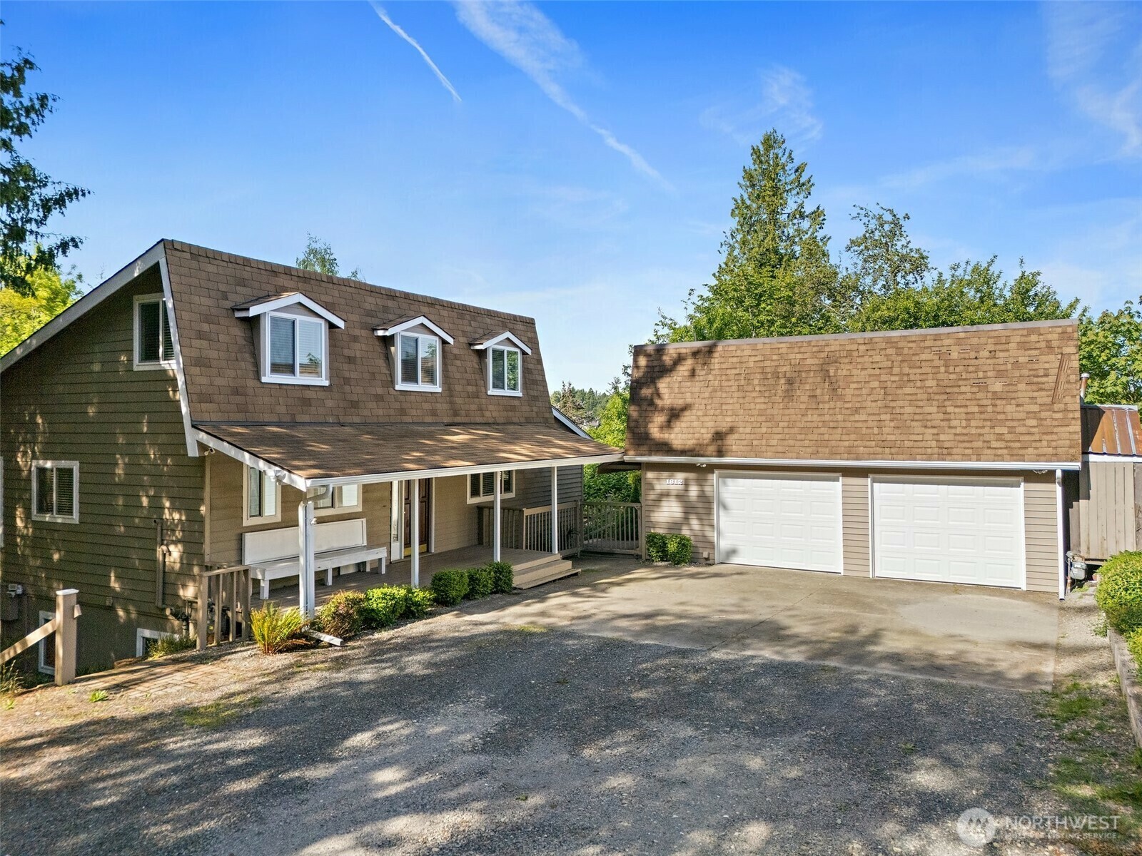 1812  5th Street SE  Puyallup WA 98372 photo