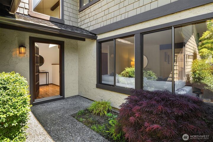 Property Photo:  11810  Stendall Place N 40  WA 98133 