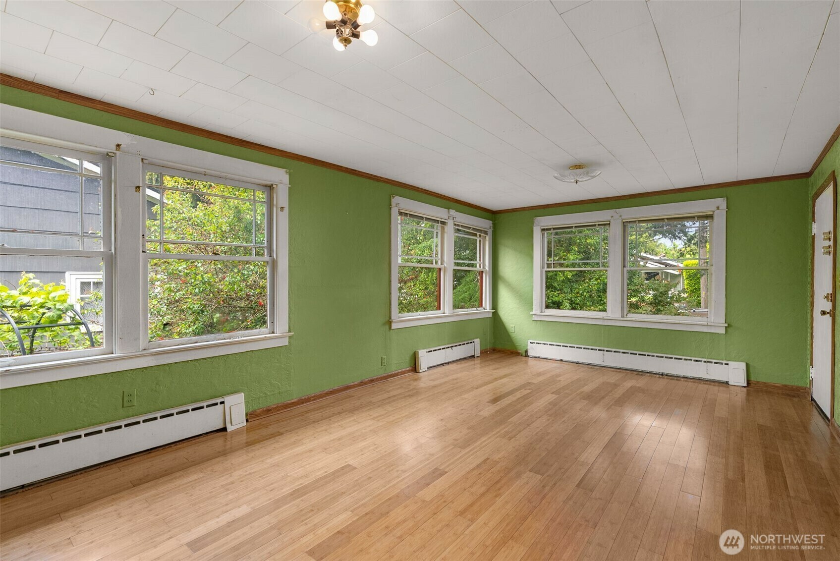 Property Photo:  4319 SW Mills Street  WA 98136 