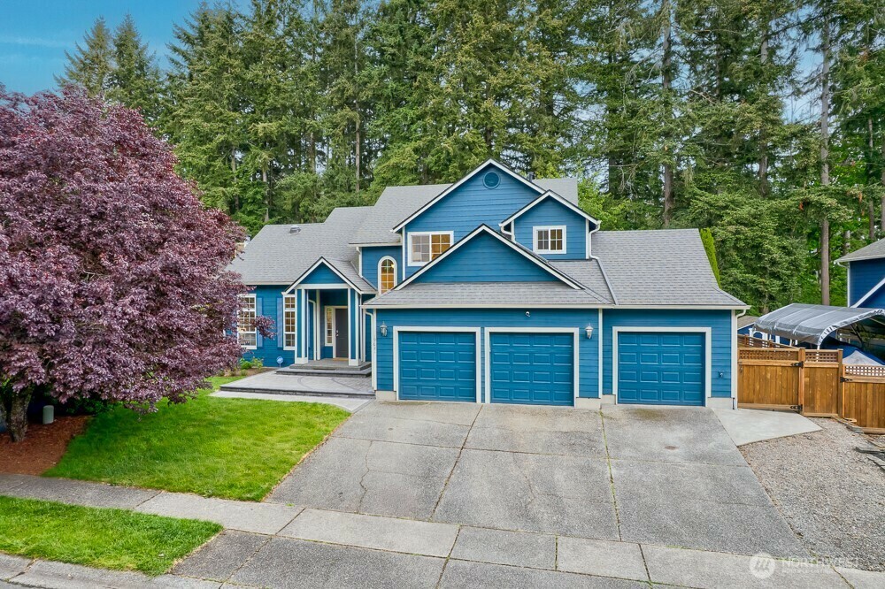 Property Photo: 19621 10th Drive SE WA 98012