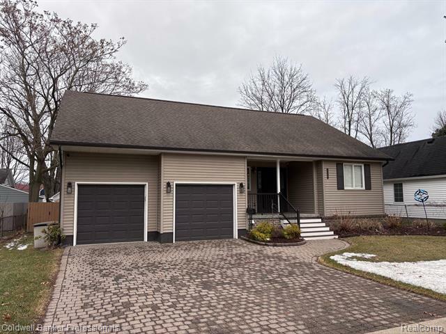 Property Photo: 136 N Axford Street MI 48362