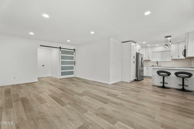 Property Photo: 6721 S Springpark Avenue 3A CA 90056